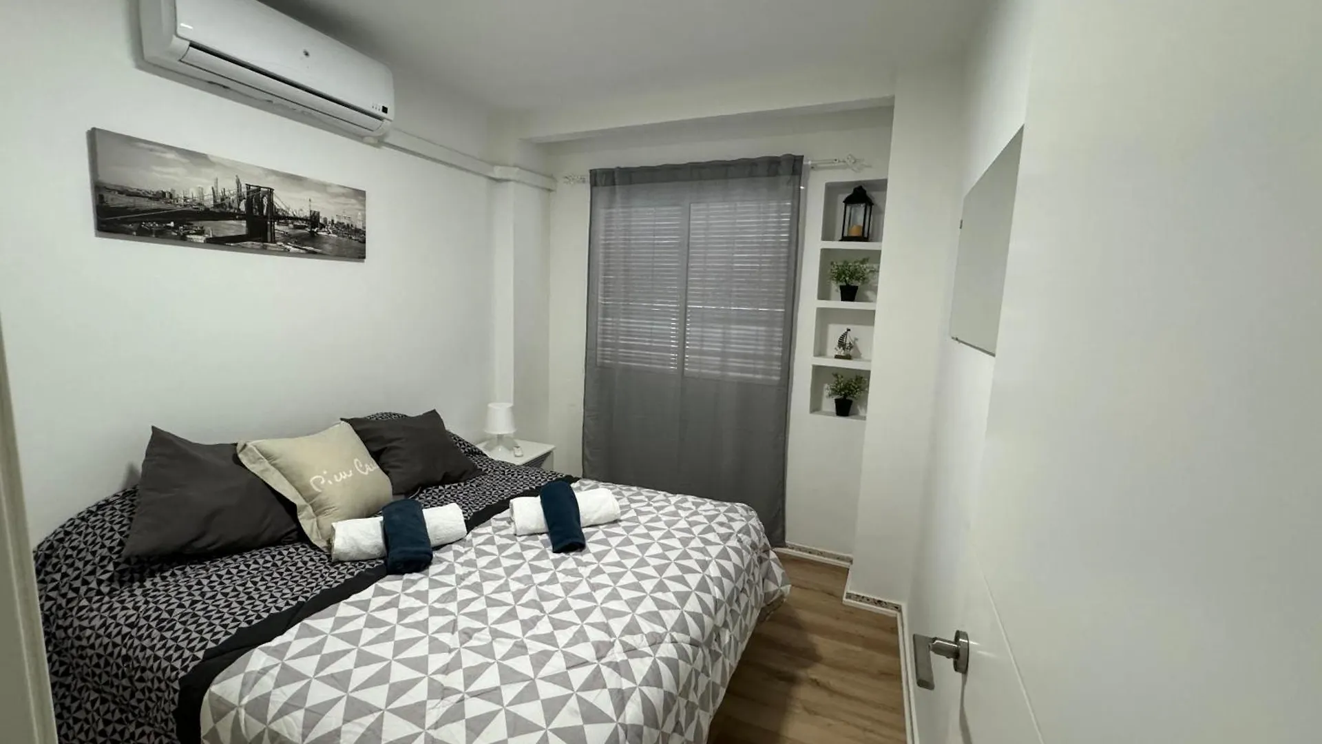 Malaga Beach, Pedregalejo Apt.4/6 2 Hab. شقة