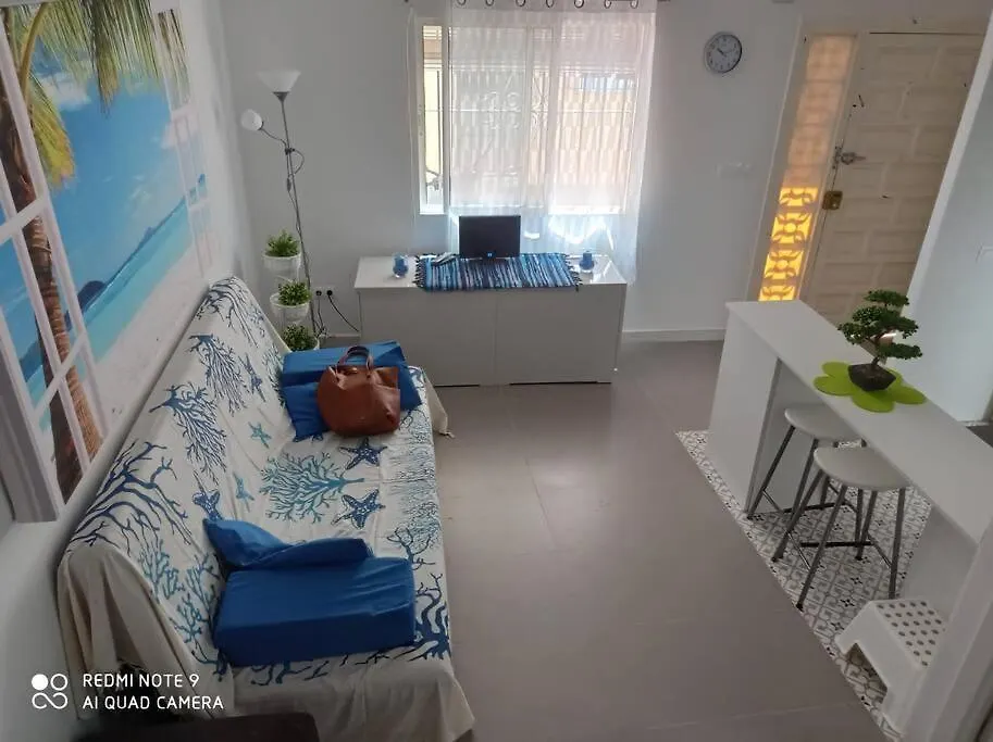 Malaga Beach, Pedregalejo Apt.4/6 2 Hab. 0*,  إسبانيا